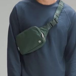 BUNDLE Lululemon Everywhere Belt Bag bundle (4)